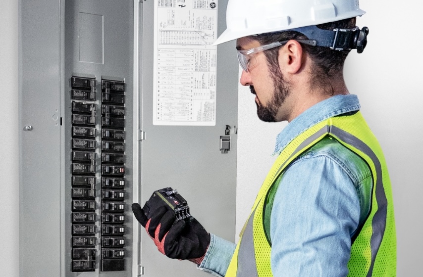 ABB circuit breakers and accessories compatible with GE PowerMark load centers
