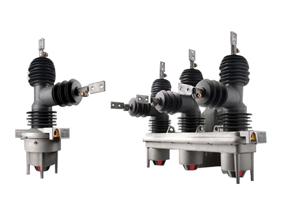 Solid dielectric reclosers