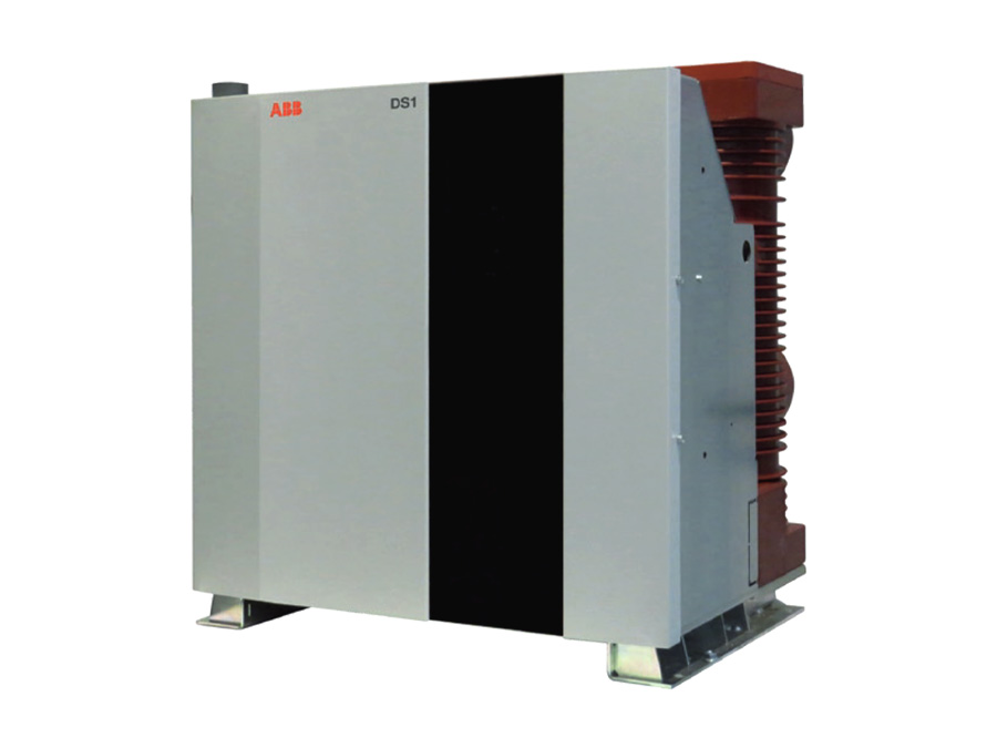 Synchronous transient-free capacitor switch